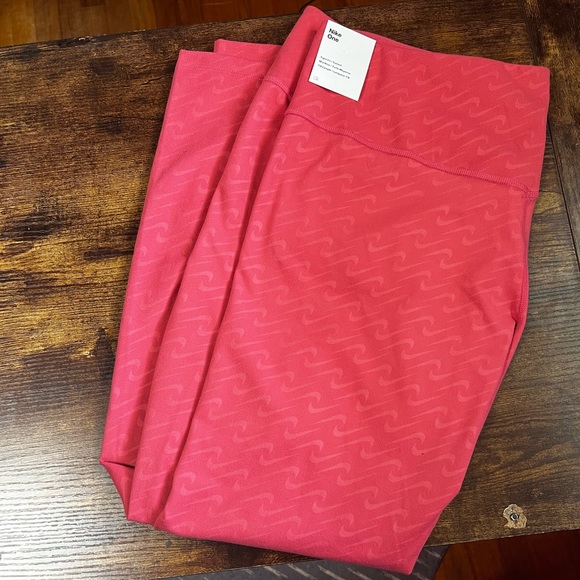 BNWT Nike One 7/8 tight/legging XXL💗 - Picture 4 of 5
